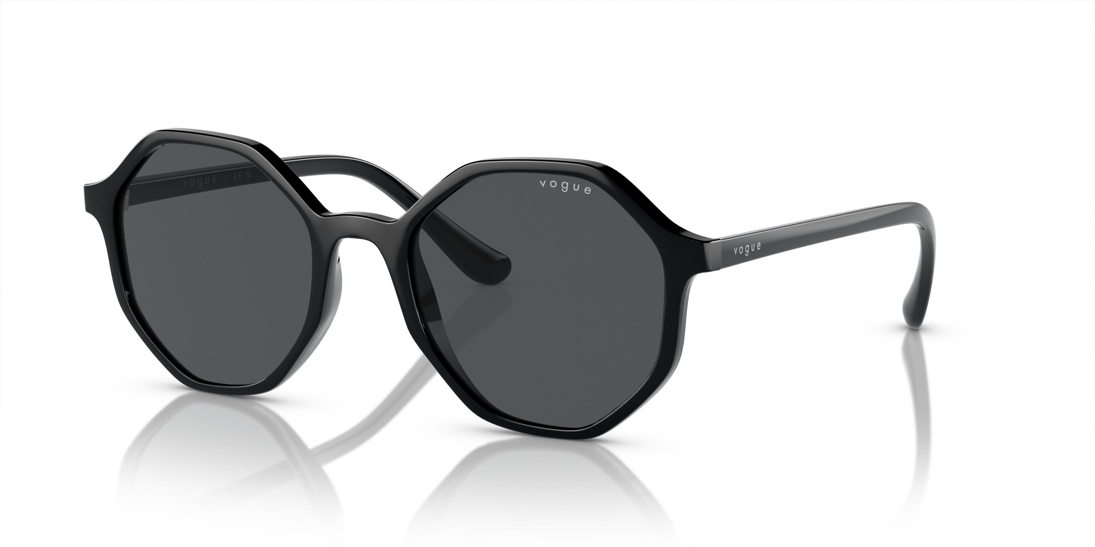 VO5222S Zwart KunststofSunglass Frames van B24, Hoekweergave