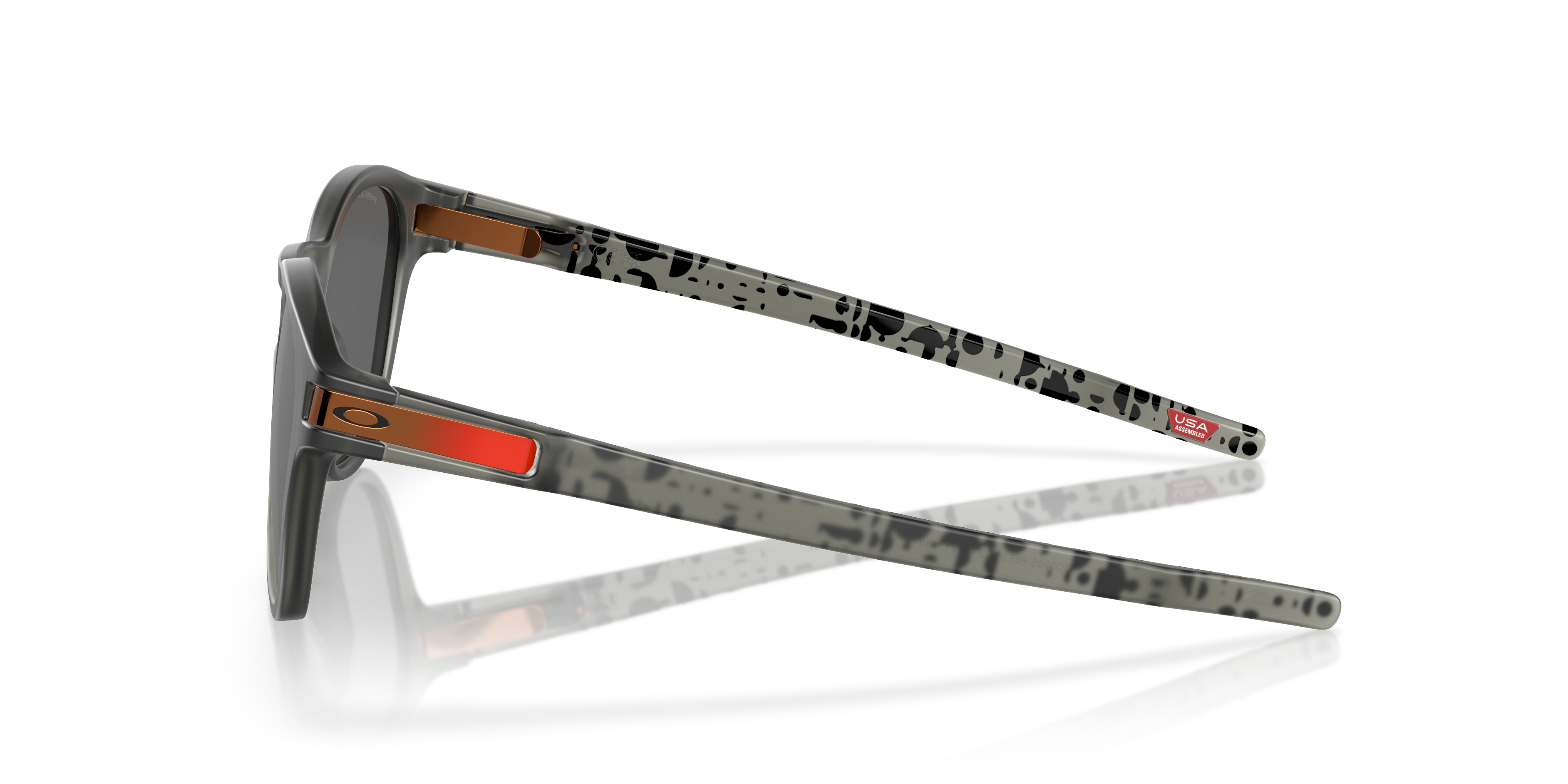 Latch™ Community Collection Matgrijs dofgrijs KunststofSunglass Frames van B24, Zijaanzicht