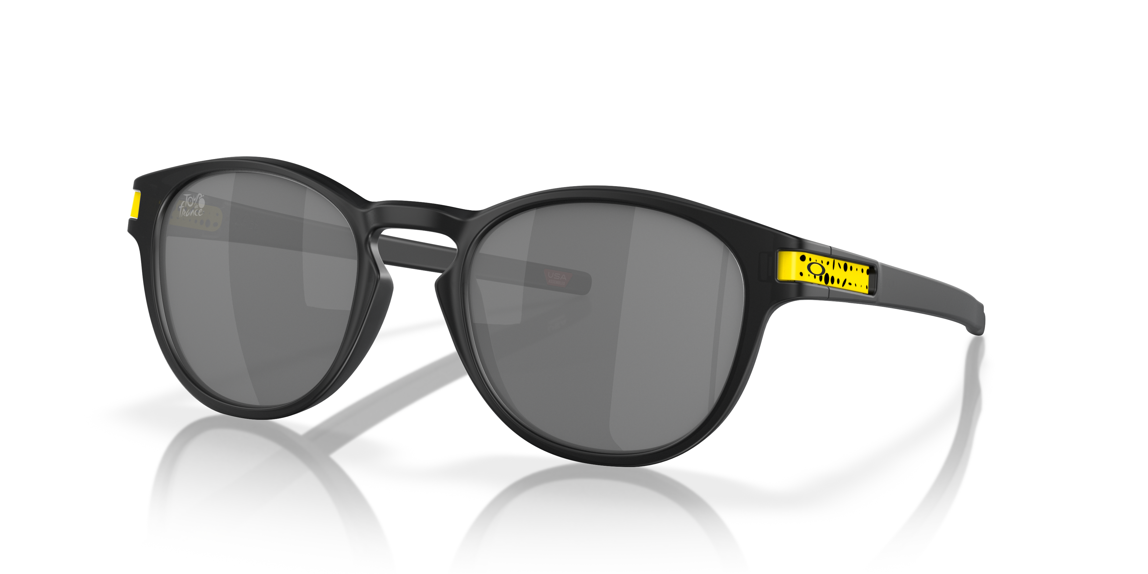 2024 Tour De France™ Latch™ Mat inktzwart KunststofSunglass Frames van B24, Hoekweergave