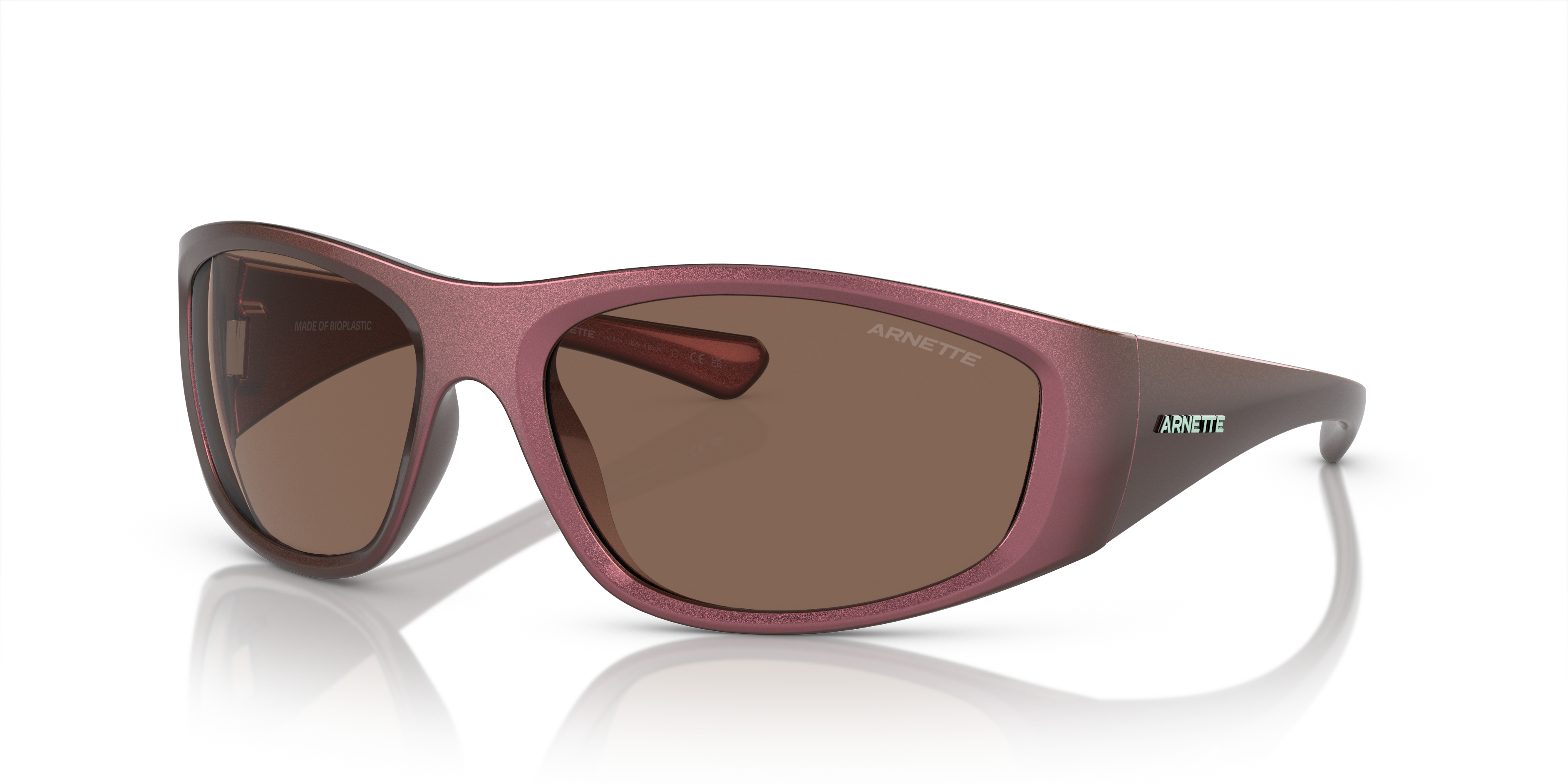AN4331 Alumina Red KunststofSunglass Frames van B24, Hoekweergave