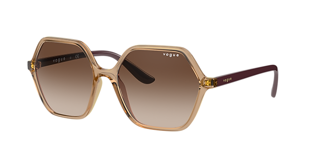 VO5361S Transparant karamel KunststofSunglass Frames van B24, Hoekweergave