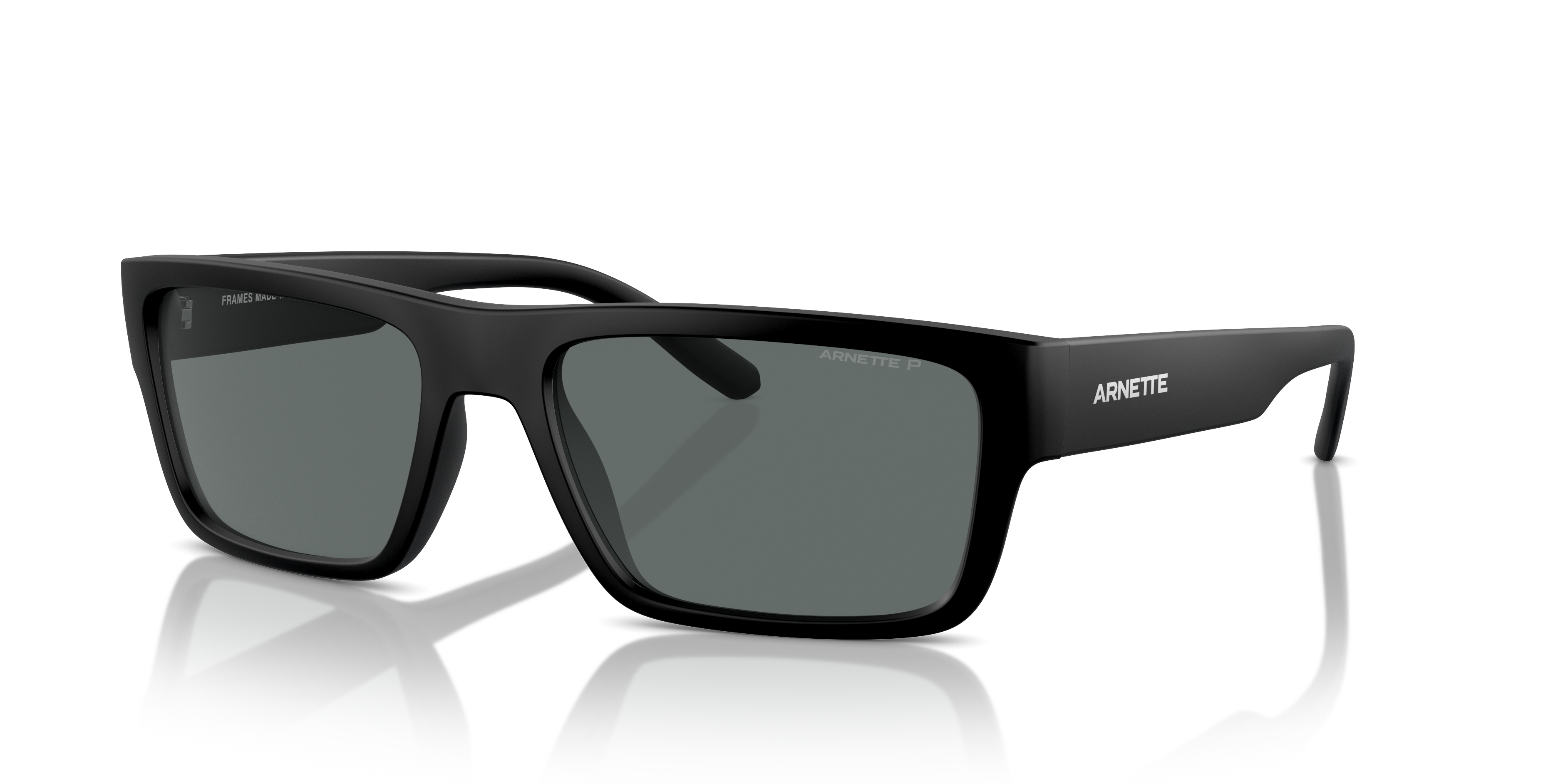 AN4338 Matte Recycled Black KunststofSunglass Frames van B24, Hoekweergave