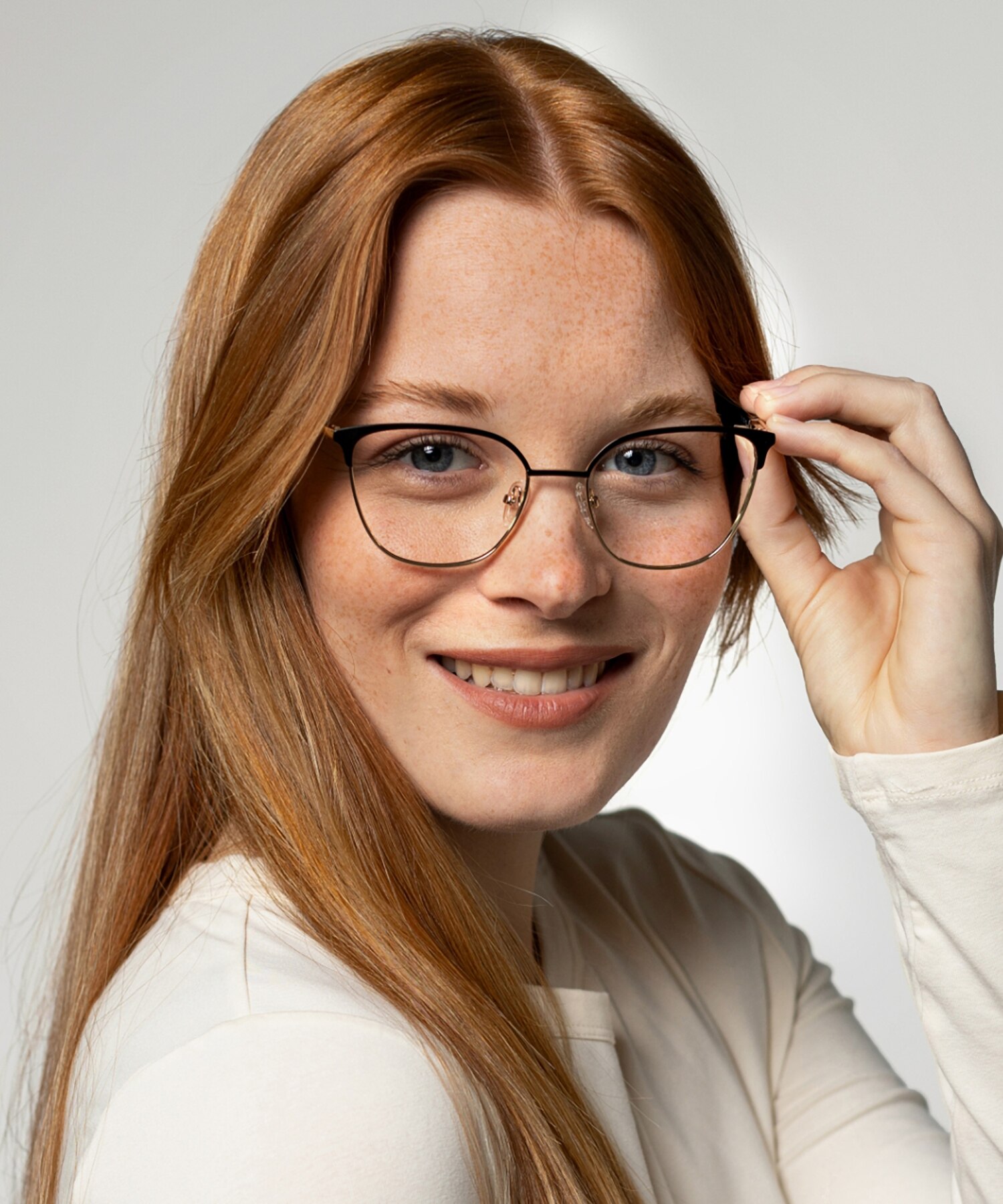 Emma Schwarz & Gold MetallEyeglass Frames für Damen von B24