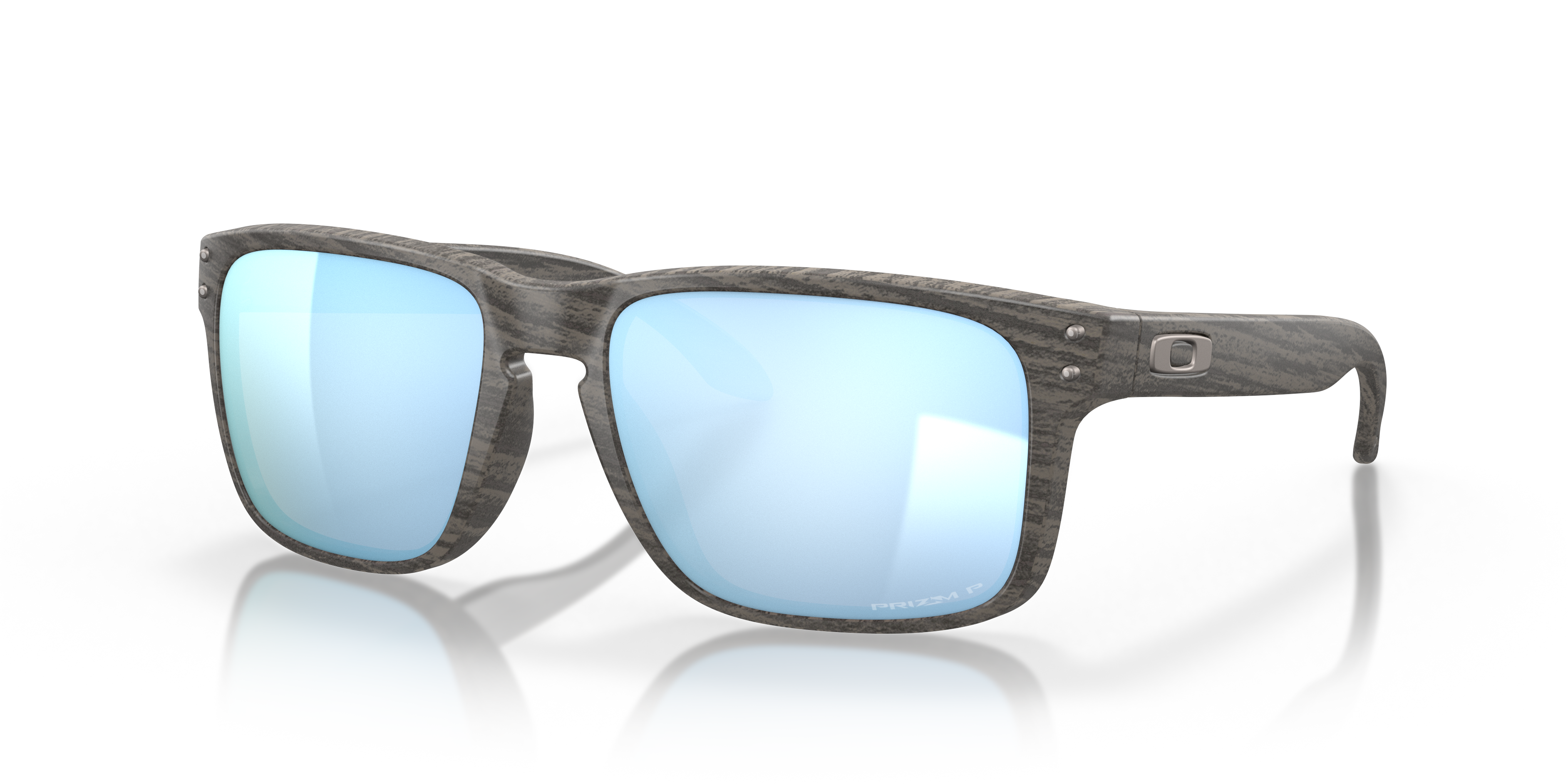 Holbrook™ Woodgrain Collection