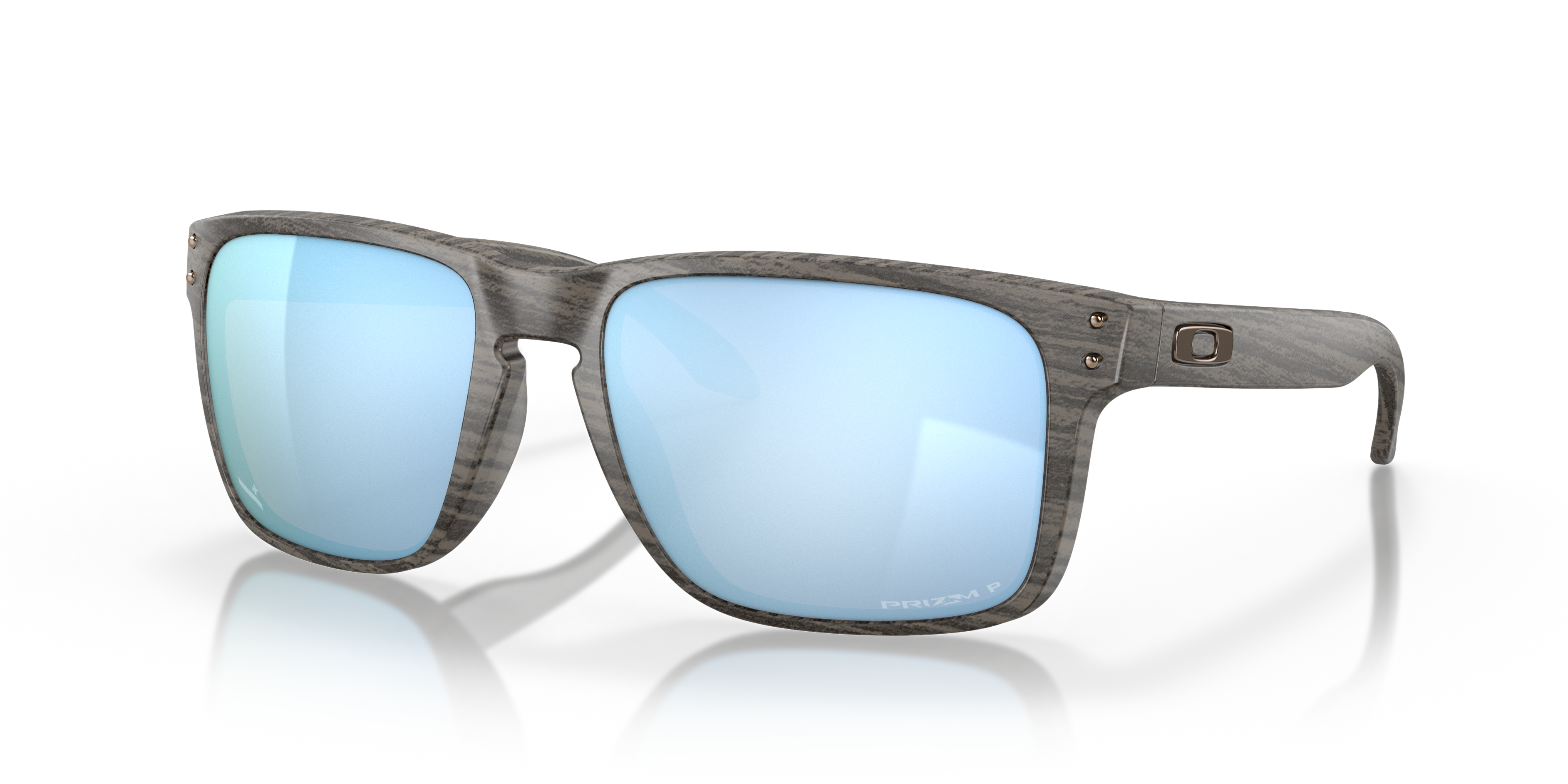 Holbrook™ XL Woodgrain Collection