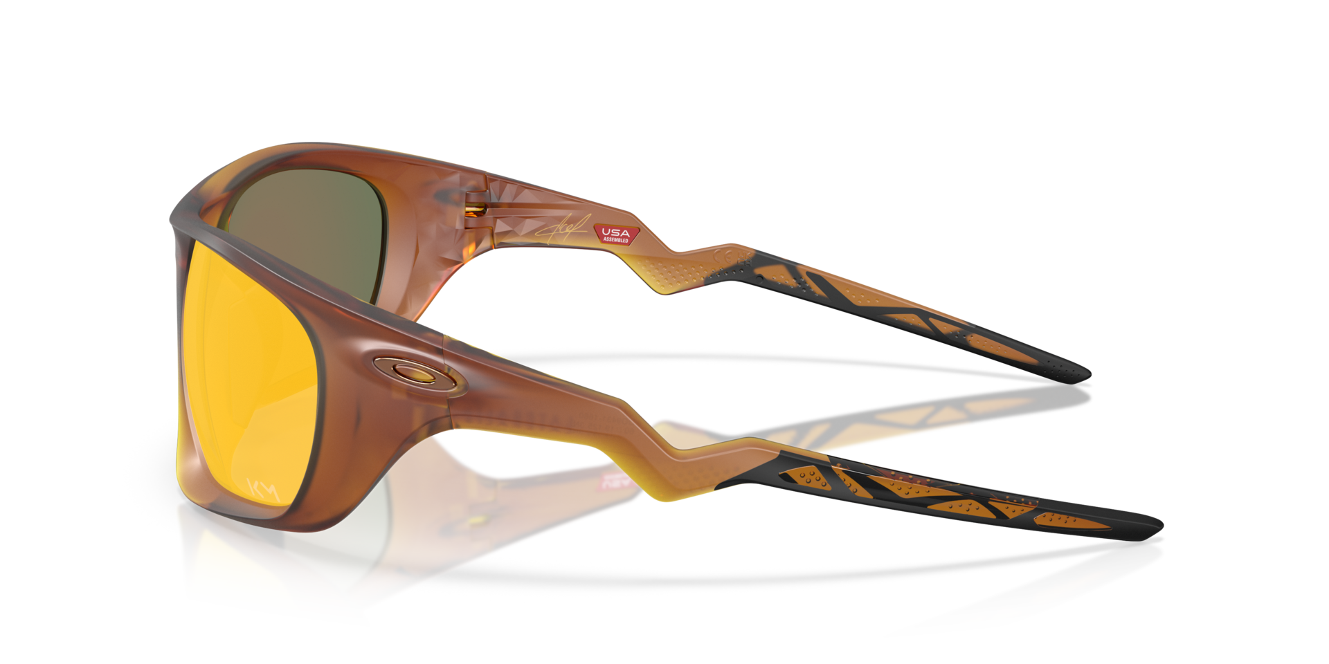 Kylian Mbappé Signature Series Lateralis Matte Dark Amber KunststofSunglass Frames van B24, Zijaanzicht