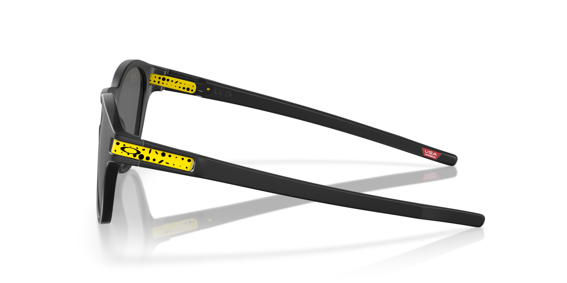 2024 Tour De France™ Latch™ Mat inktzwart KunststofSunglass Frames van B24, Zijaanzicht